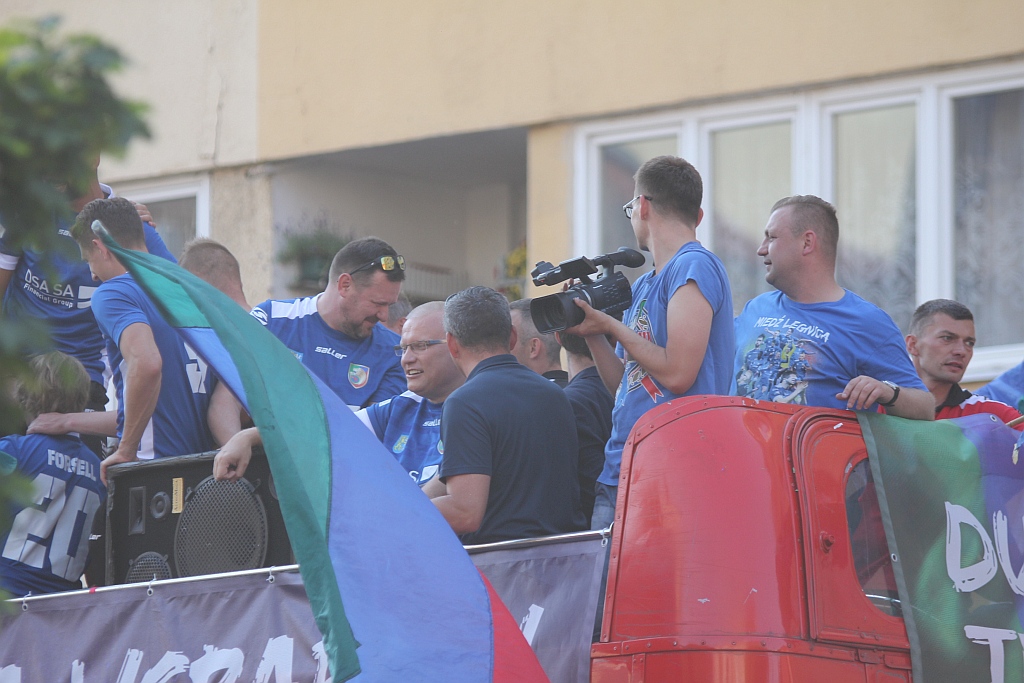 Tysiące kibiców świętowało w rynku awans do ekstraklasy - cz. 2