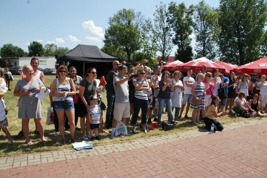 Majówka nad Jeziorem Kunickim przyciągnęła prawdziwe tłumy