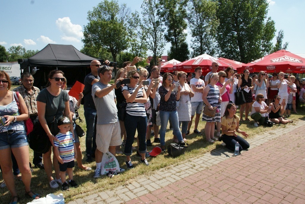 Majówka nad Jeziorem Kunickim przyciągnęła prawdziwe tłumy