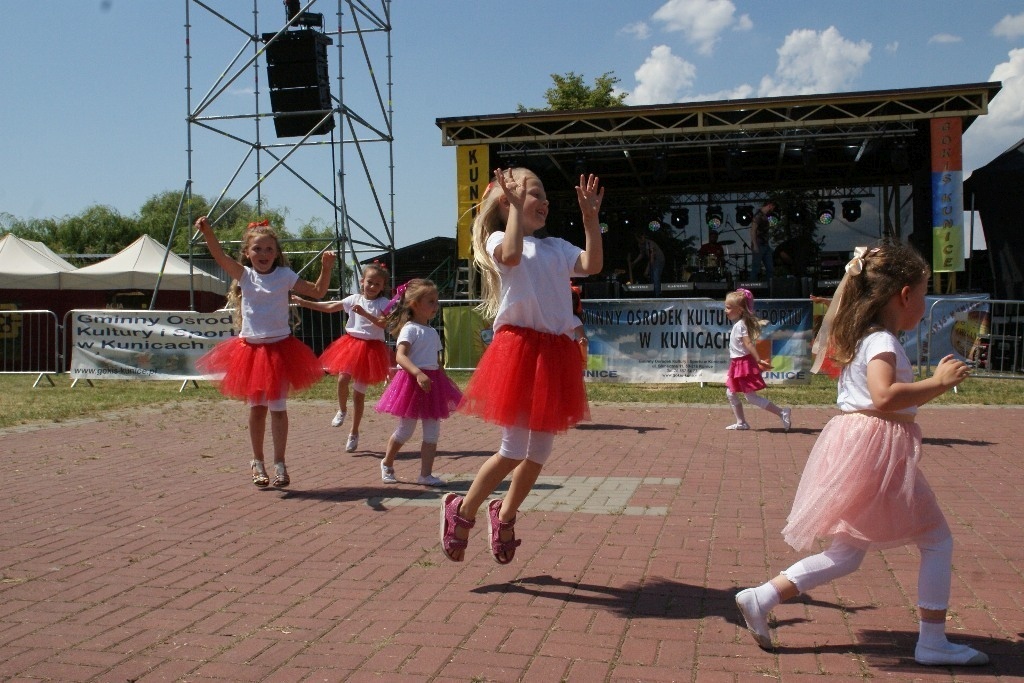 Majówka nad Jeziorem Kunickim przyciągnęła prawdziwe tłumy