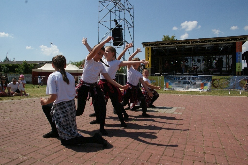 Majówka nad Jeziorem Kunickim przyciągnęła prawdziwe tłumy