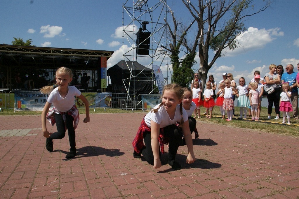 Majówka nad Jeziorem Kunickim przyciągnęła prawdziwe tłumy