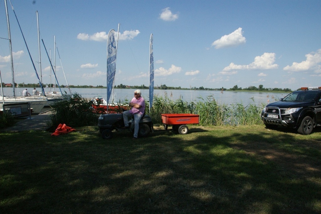 Majówka nad Jeziorem Kunickim przyciągnęła prawdziwe tłumy