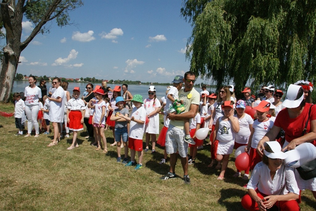 Majówka nad Jeziorem Kunickim przyciągnęła prawdziwe tłumy