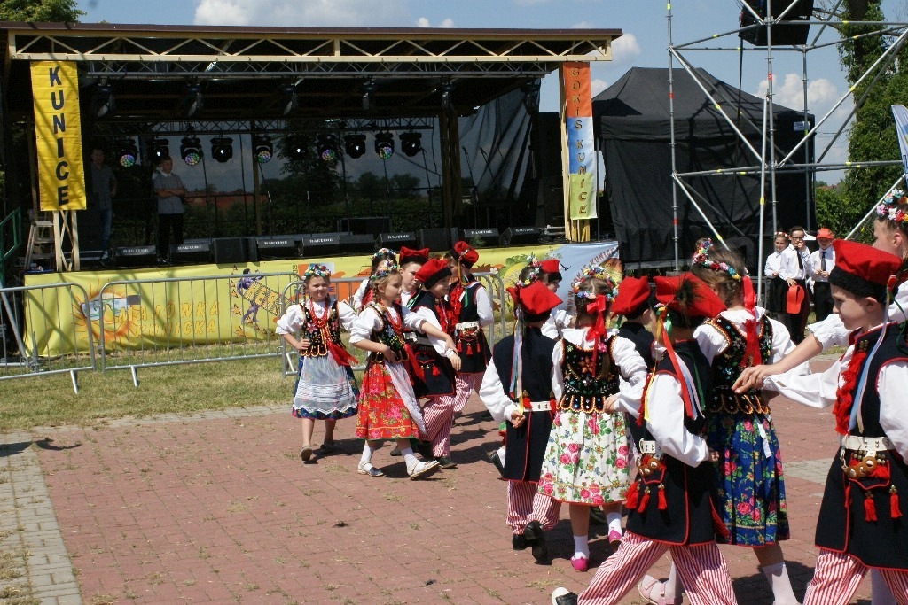 Majówka nad Jeziorem Kunickim przyciągnęła prawdziwe tłumy