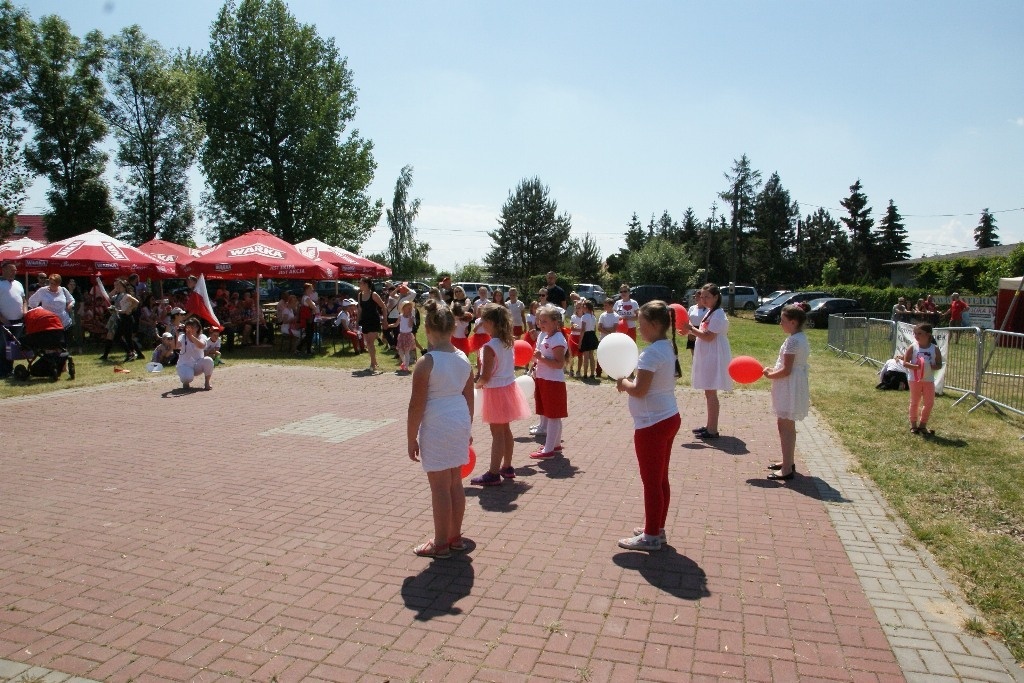 Majówka nad Jeziorem Kunickim przyciągnęła prawdziwe tłumy