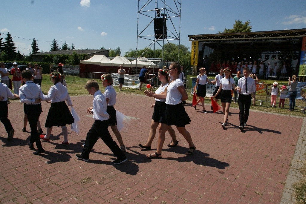 Majówka nad Jeziorem Kunickim przyciągnęła prawdziwe tłumy