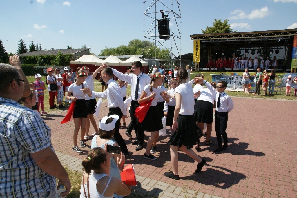 Majówka nad Jeziorem Kunickim przyciągnęła prawdziwe tłumy