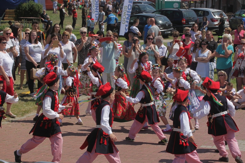 Majówka nad Jeziorem Kunickim przyciągnęła prawdziwe tłumy