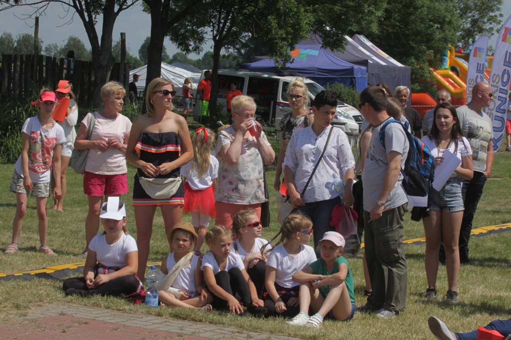 Majówka nad Jeziorem Kunickim przyciągnęła prawdziwe tłumy