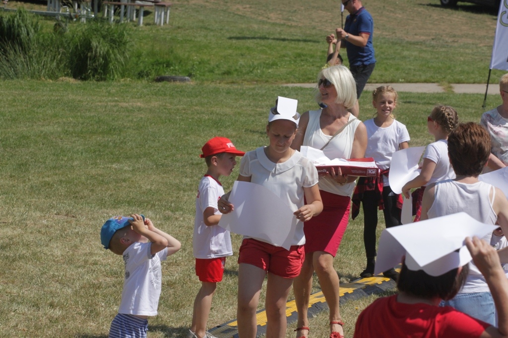 Majówka nad Jeziorem Kunickim przyciągnęła prawdziwe tłumy