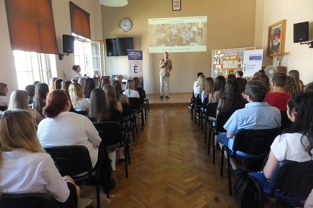 W „Ekonomie” odebrali certyfikaty z odbytego w Lipsku stażu