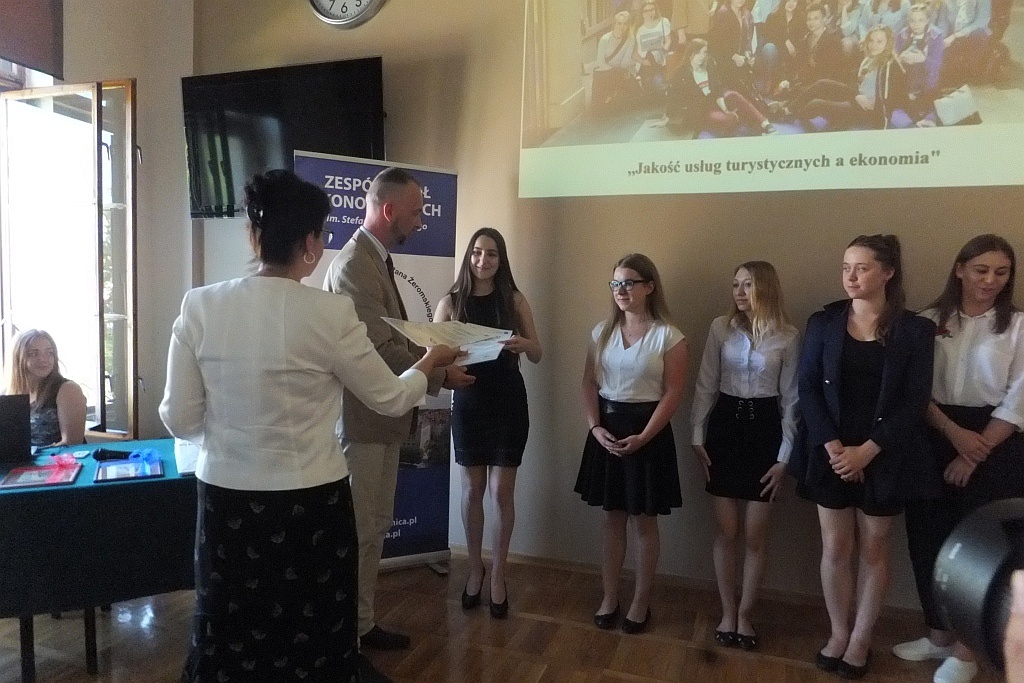 W „Ekonomie” odebrali certyfikaty z odbytego w Lipsku stażu