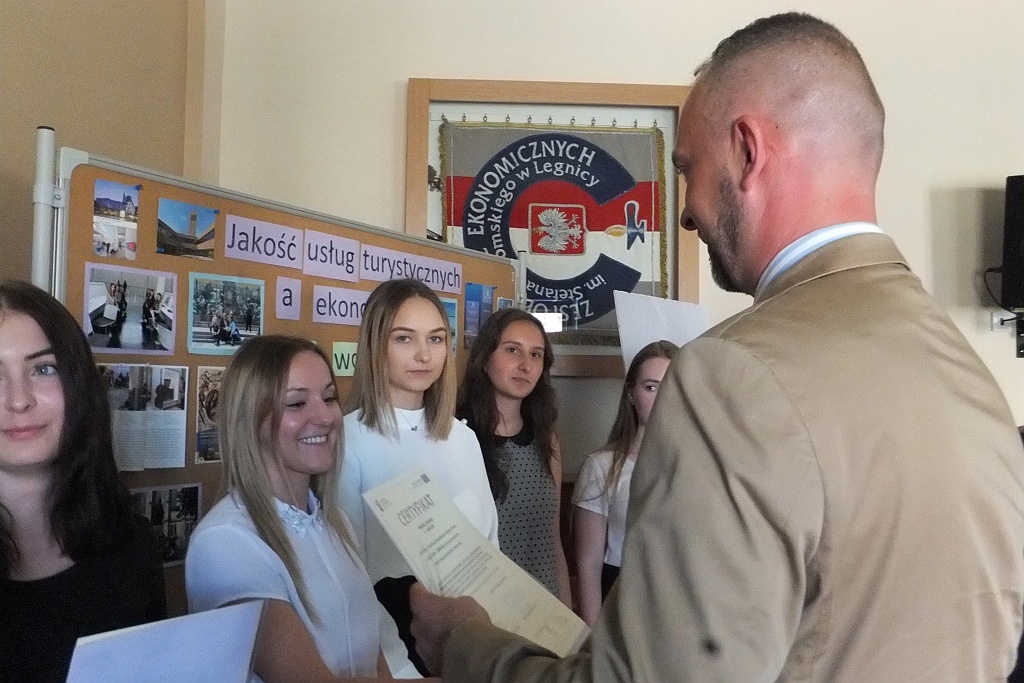 W „Ekonomie” odebrali certyfikaty z odbytego w Lipsku stażu