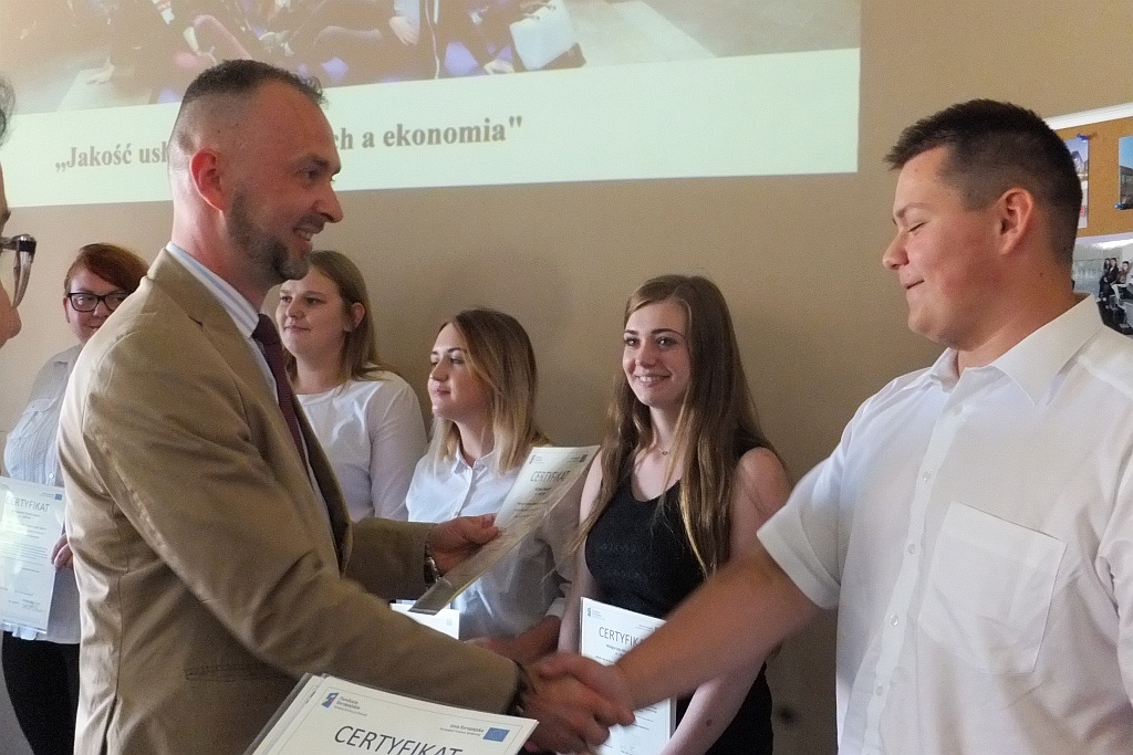 W „Ekonomie” odebrali certyfikaty z odbytego w Lipsku stażu