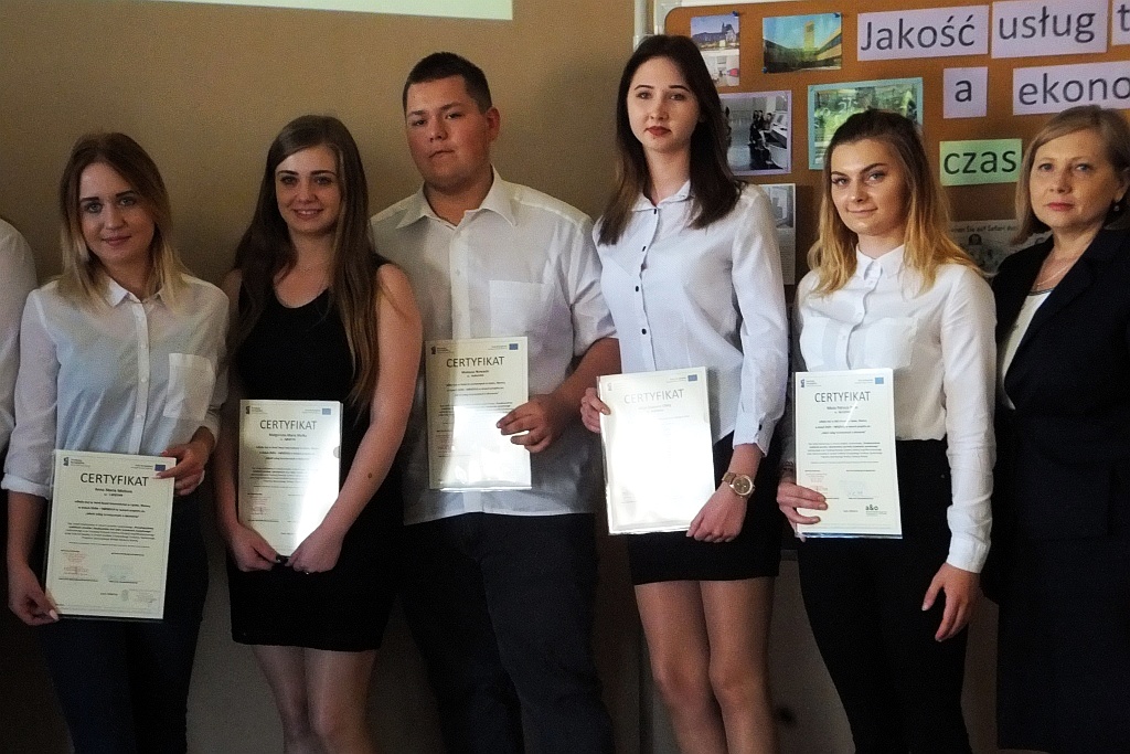 W „Ekonomie” odebrali certyfikaty z odbytego w Lipsku stażu