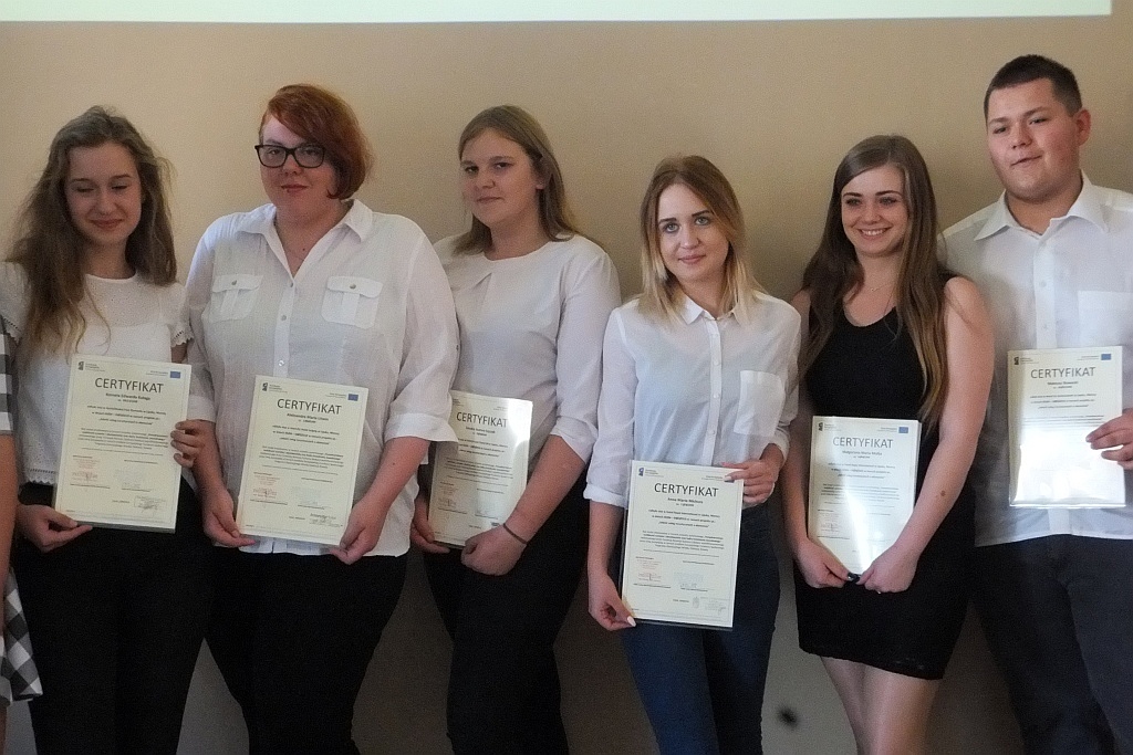 W „Ekonomie” odebrali certyfikaty z odbytego w Lipsku stażu