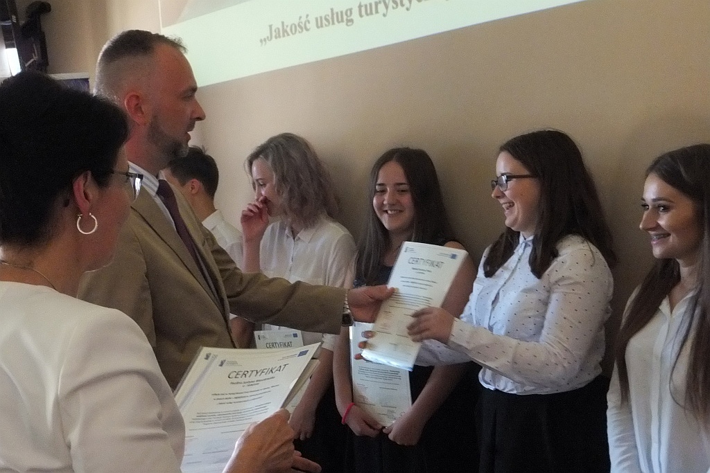 W „Ekonomie” odebrali certyfikaty z odbytego w Lipsku stażu