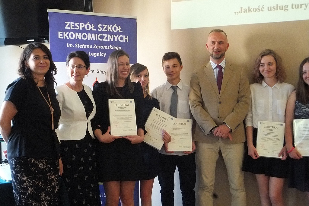 W „Ekonomie” odebrali certyfikaty z odbytego w Lipsku stażu