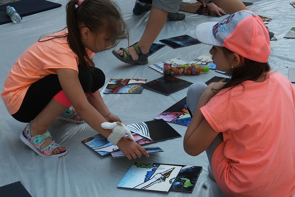 „Artystyczne puzzle” powstawały na legnickim rynku