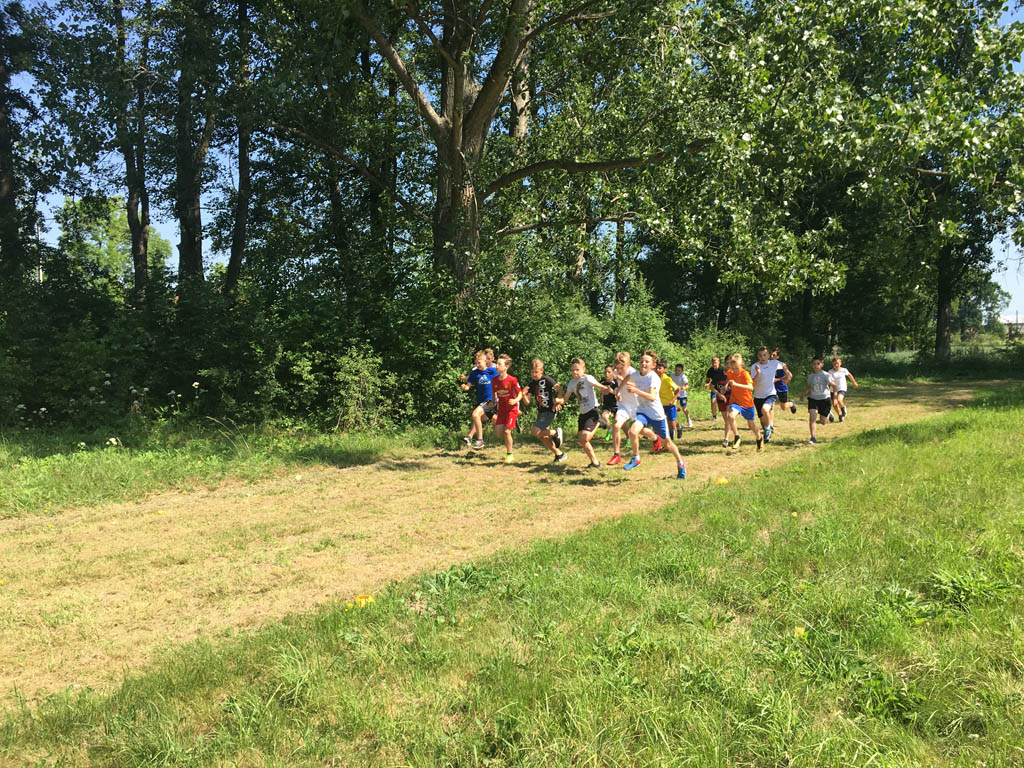 W Rui odbyły się biegi przełajowe dla uczniów z całego powiatu