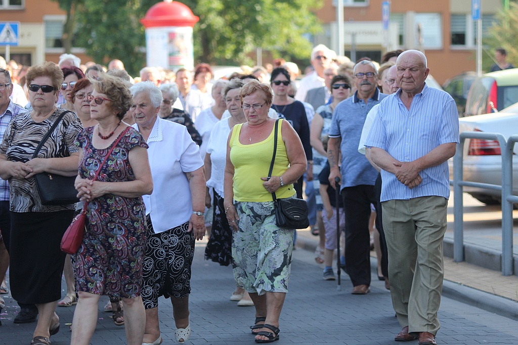 Procesja Bożego Ciała w parafii na osiedlu Kopernika