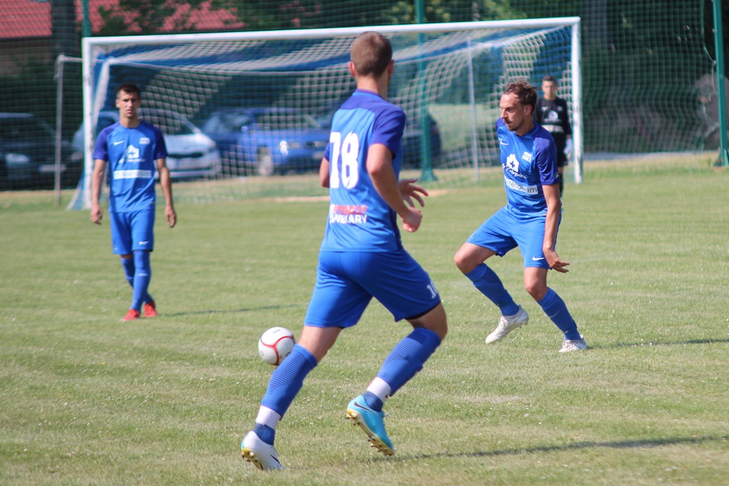 Mewa Kunice pewnie wygrała na wyjeździe z Parkiem Targoszyn