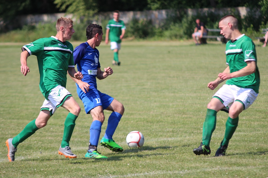 Mewa Kunice pewnie wygrała na wyjeździe z Parkiem Targoszyn