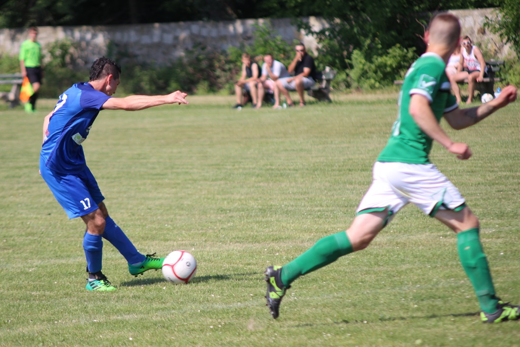 Mewa Kunice pewnie wygrała na wyjeździe z Parkiem Targoszyn