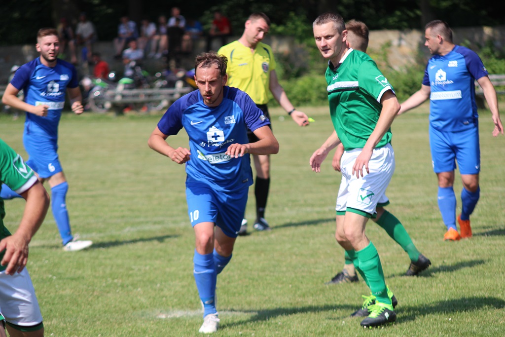 Mewa Kunice pewnie wygrała na wyjeździe z Parkiem Targoszyn