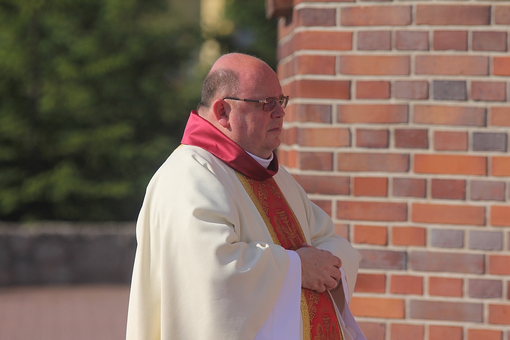 Procesja Bożego Ciała w parafii na osiedlu Kopernika