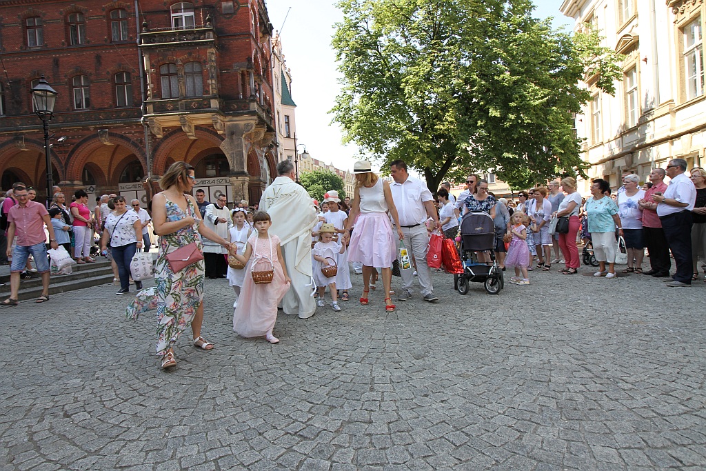 Procesji Bożego Ciała w Legnica - nasza fotorelacja
