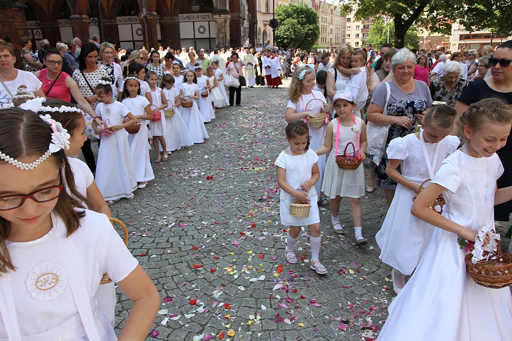 Procesji Bożego Ciała w Legnica - nasza fotorelacja