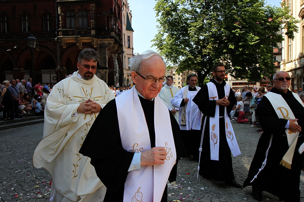 Procesji Bożego Ciała w Legnica - nasza fotorelacja