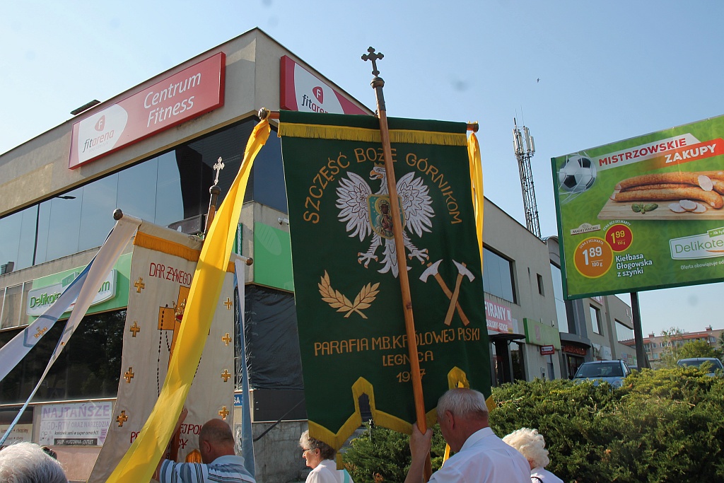 Procesja Bożego Ciała w parafii na osiedlu Kopernika