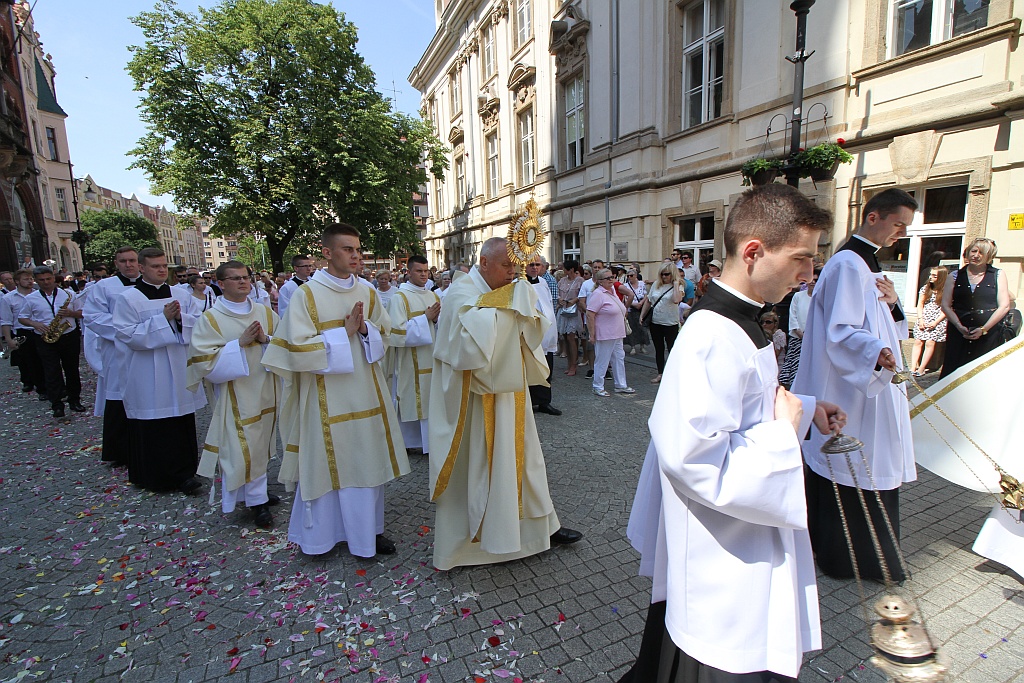 Procesji Bożego Ciała w Legnica - nasza fotorelacja