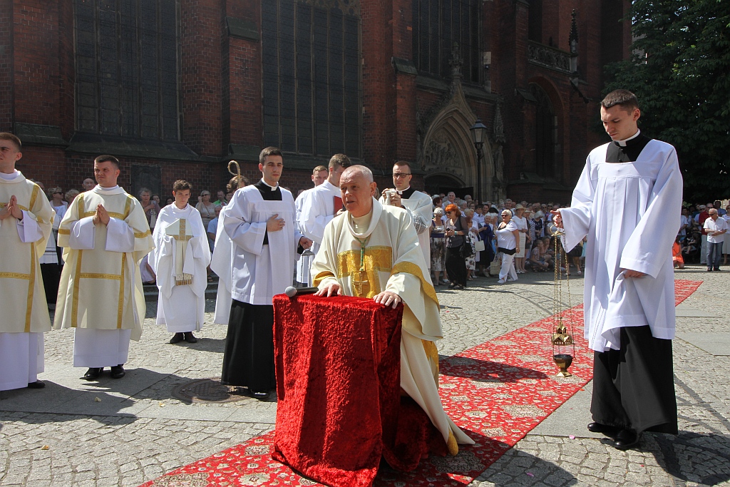 Procesji Bożego Ciała w Legnica - nasza fotorelacja