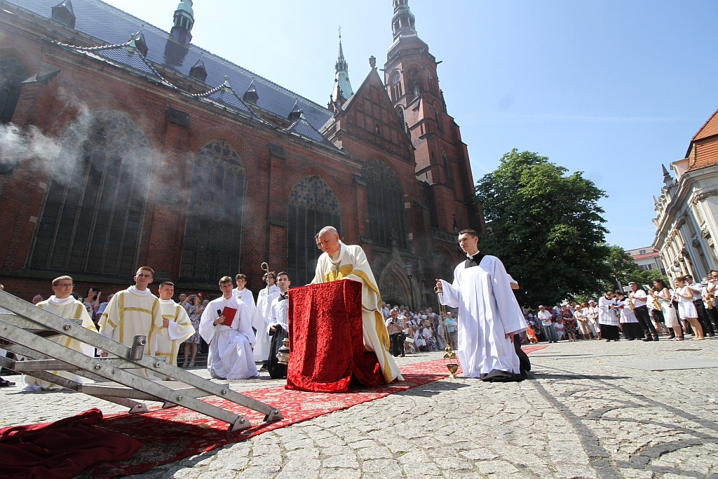 Procesji Bożego Ciała w Legnica - nasza fotorelacja