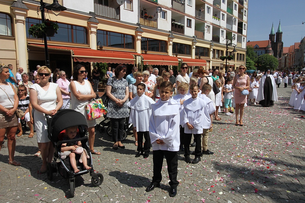 Procesji Bożego Ciała w Legnica - nasza fotorelacja