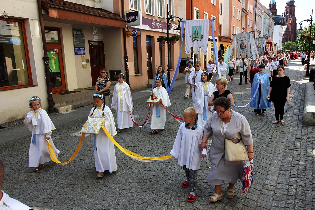 Procesji Bożego Ciała w Legnica - nasza fotorelacja