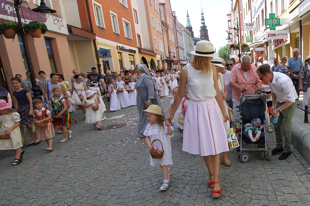 Procesji Bożego Ciała w Legnica - nasza fotorelacja