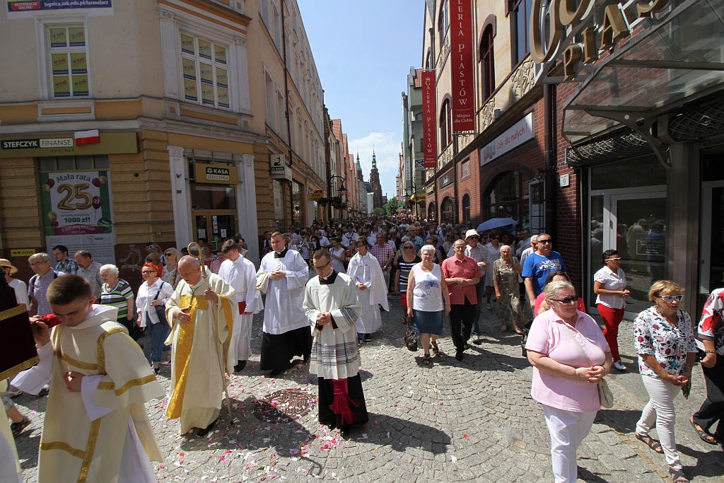 Procesji Bożego Ciała w Legnica - nasza fotorelacja