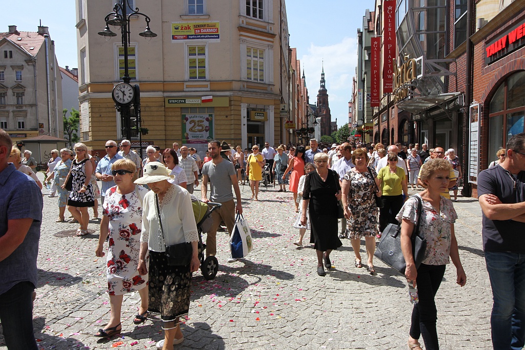 Procesji Bożego Ciała w Legnica - nasza fotorelacja
