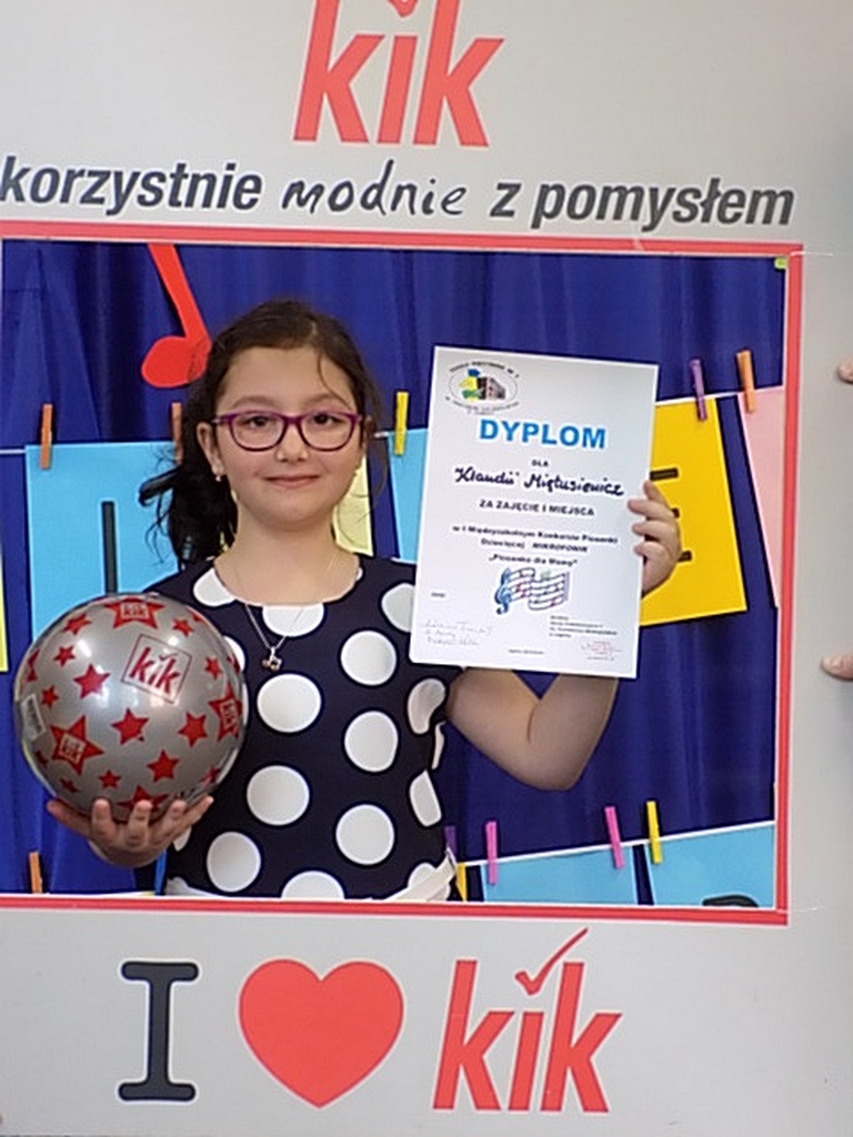 I Międzyszkolnym Konkursie Piosenki Dziecięcej „Mikrofonik”