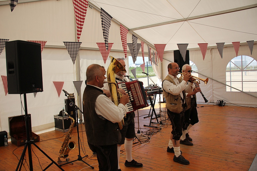 Huras przeprowadził się z Legnicy do Nowej Wsi Legnickiej