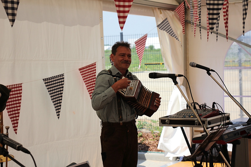 Huras przeprowadził się z Legnicy do Nowej Wsi Legnickiej