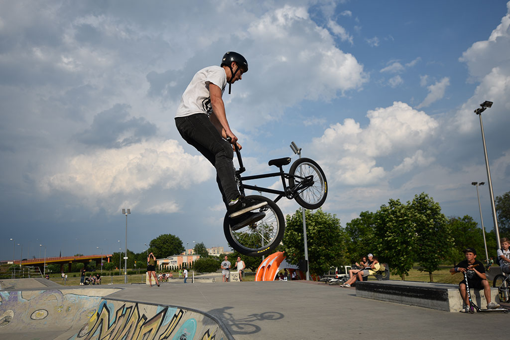 Na legnickim skateparku odbyły się zawody Skate Jam. Cz.2