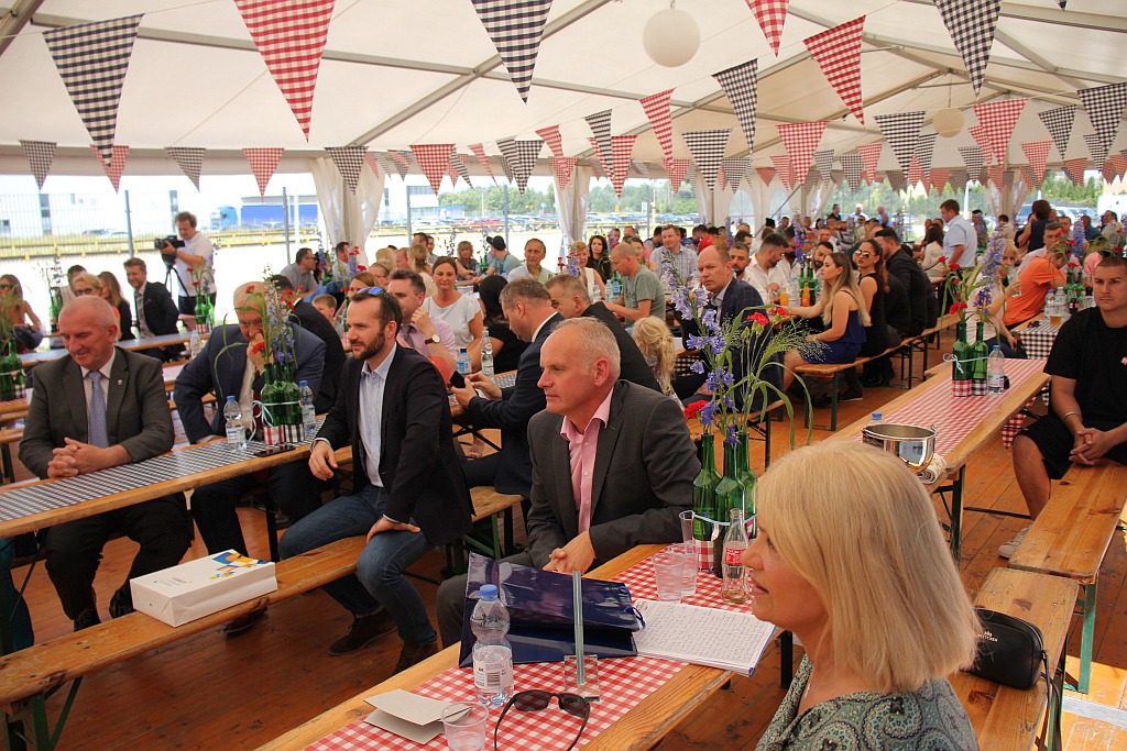 Huras przeprowadził się z Legnicy do Nowej Wsi Legnickiej