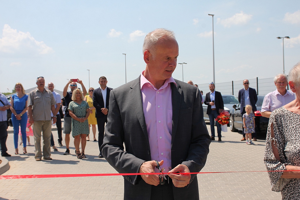 Huras przeprowadził się z Legnicy do Nowej Wsi Legnickiej