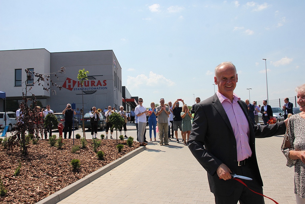 Huras przeprowadził się z Legnicy do Nowej Wsi Legnickiej